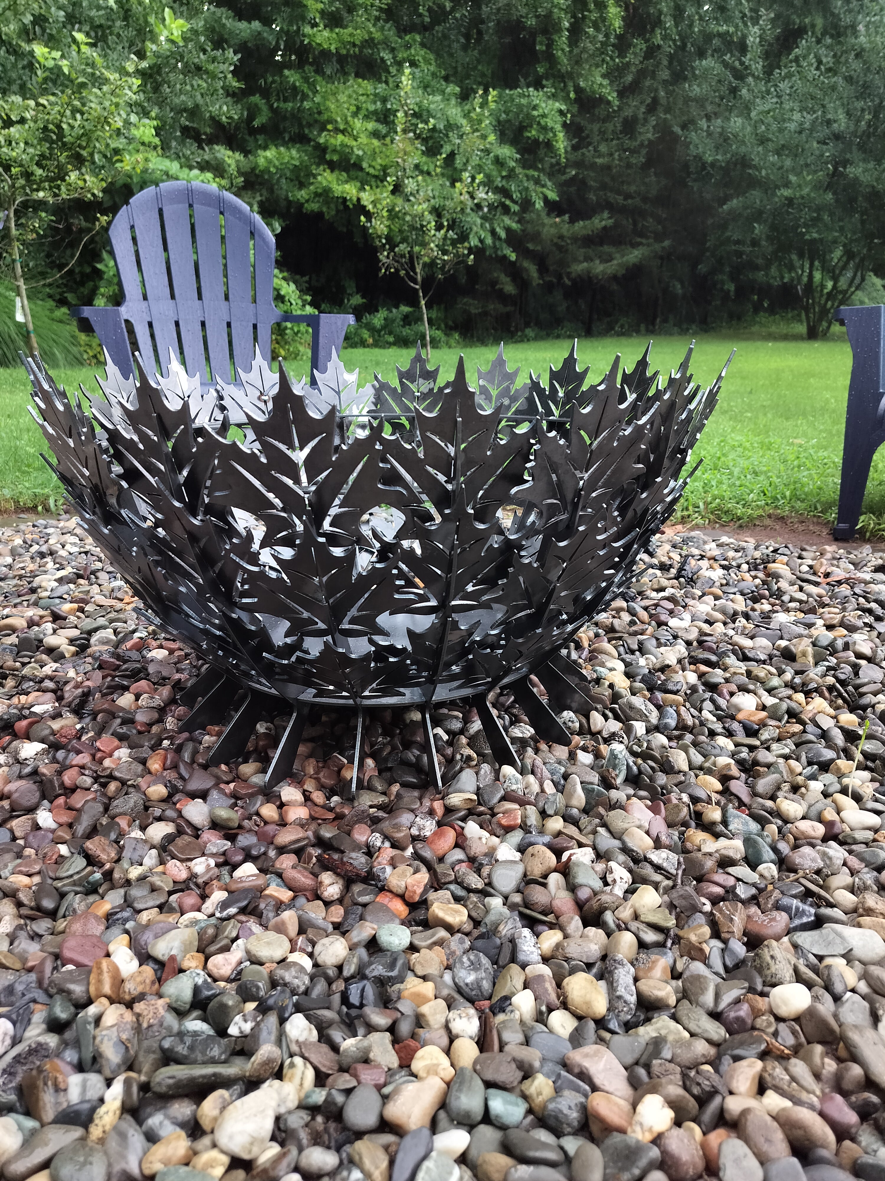 28" maple leaf firepit