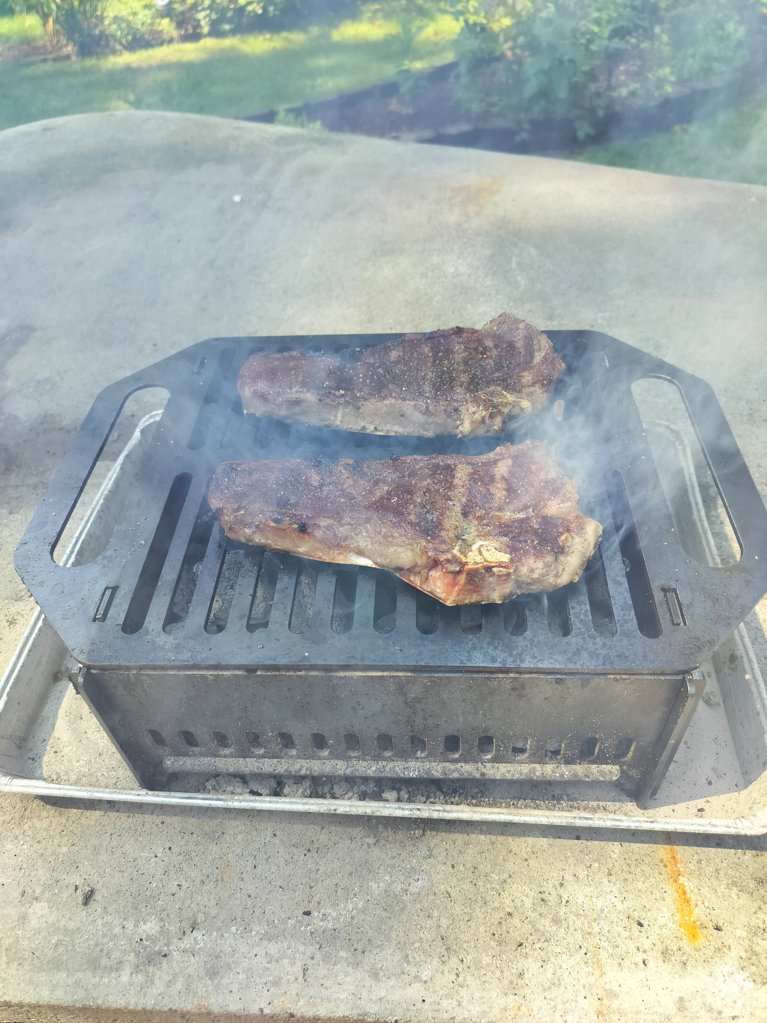 15"x11" collapsable charcoal grill