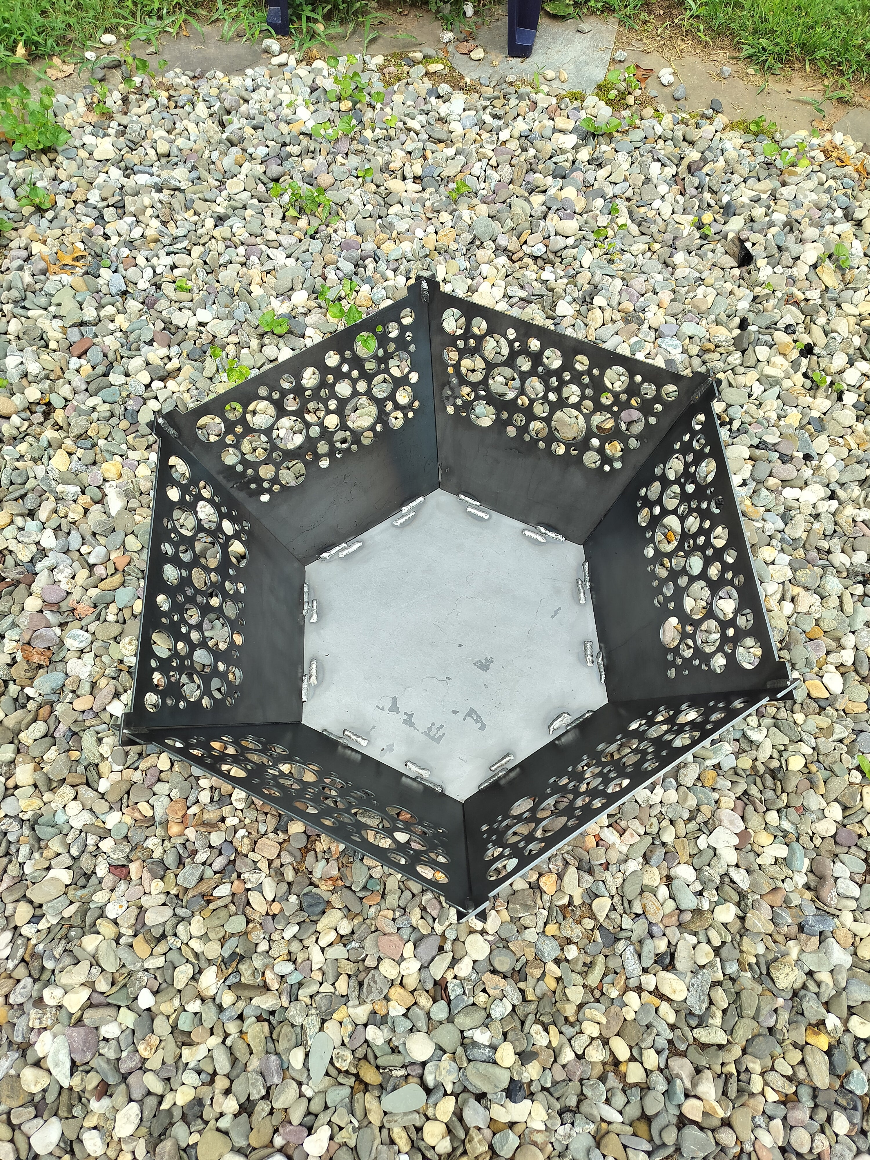24" collapsable firepit circle design
