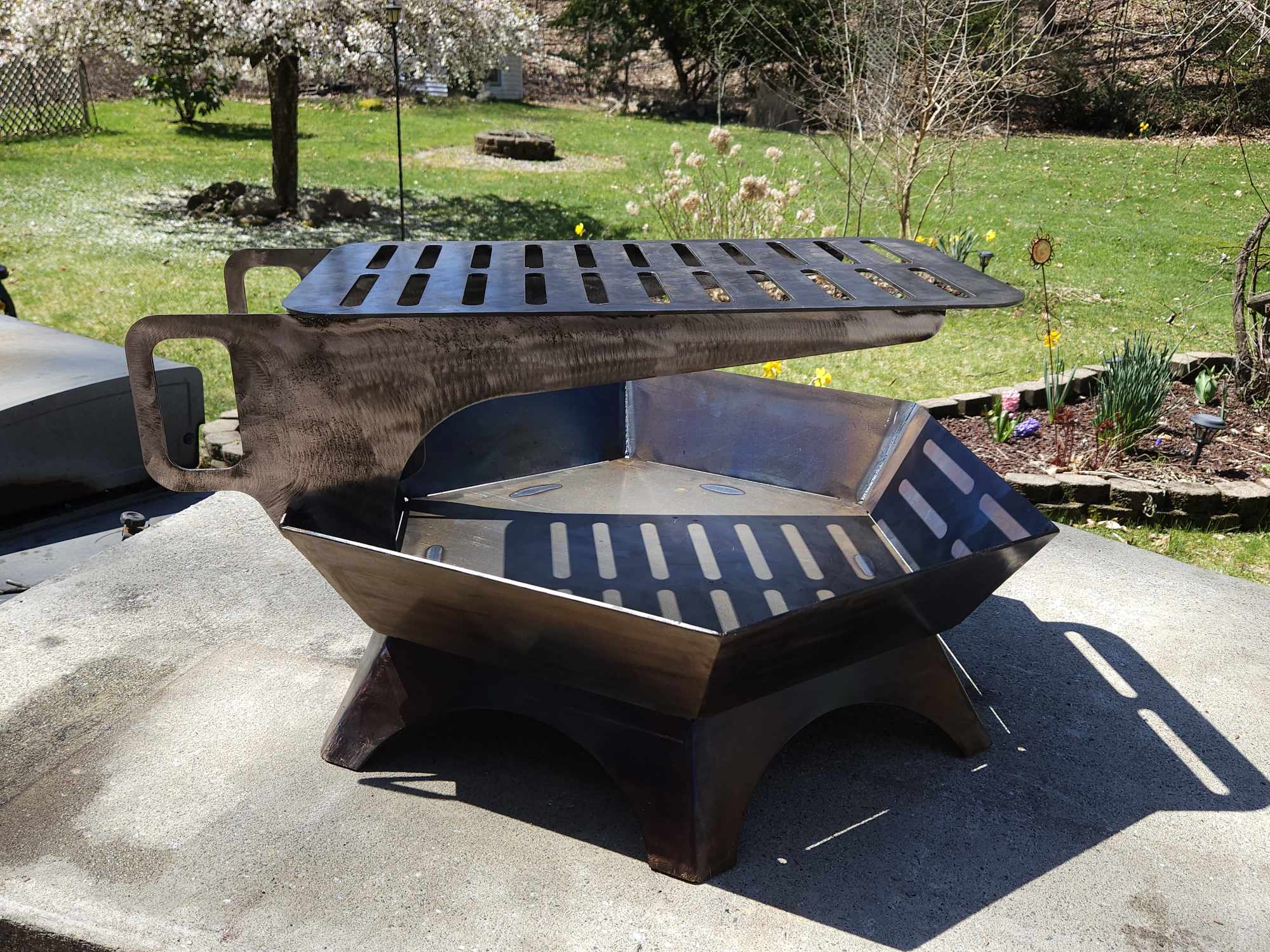 24" firepit with removable cooktop