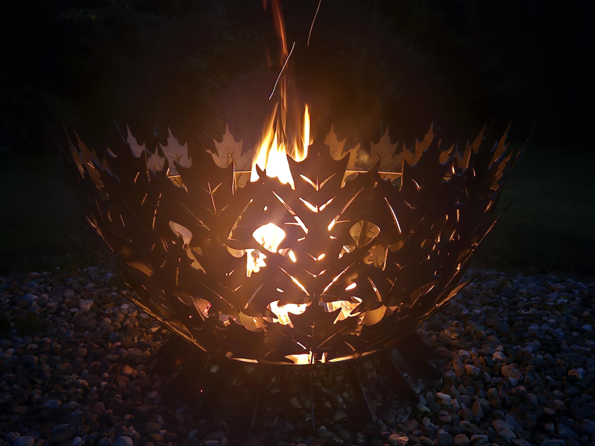 36" Mapleleaf firepit