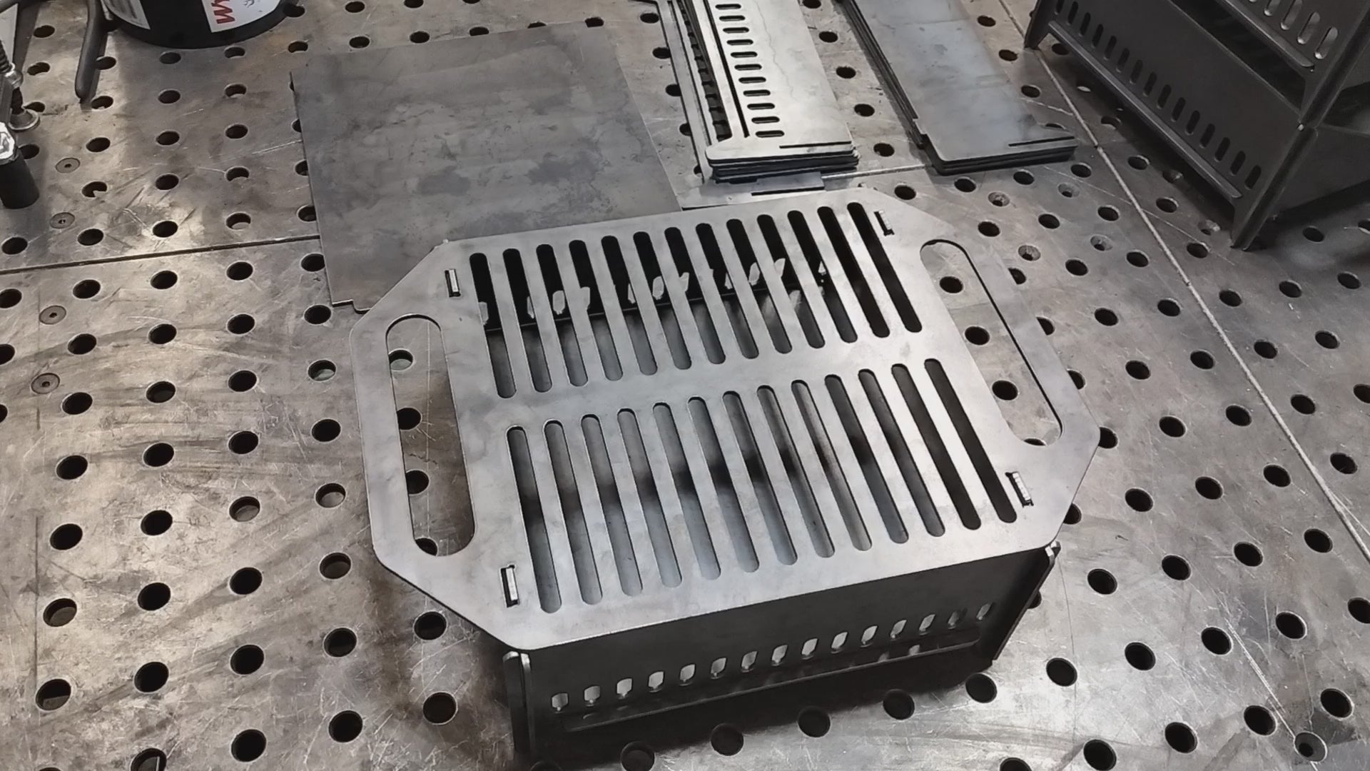 15"x11" collapsable charcoal grill