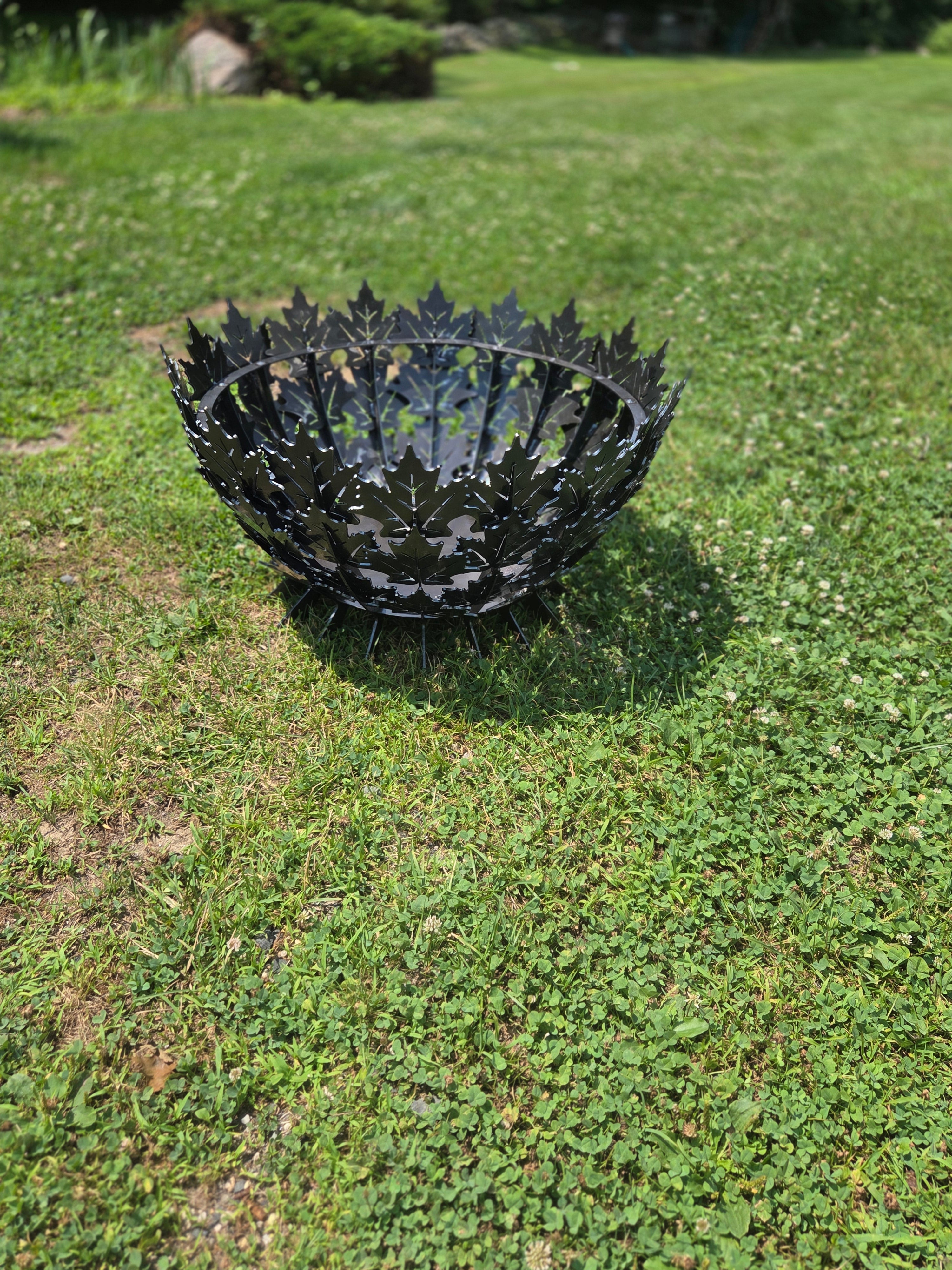 28" maple leaf firepit