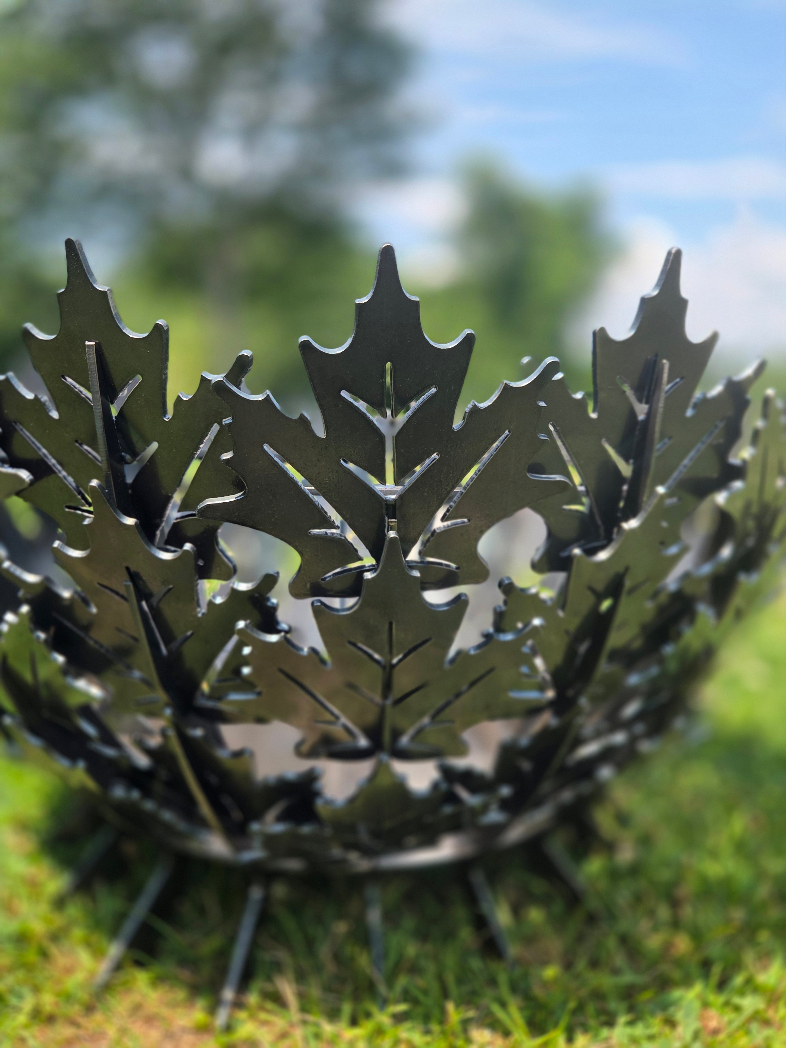 28" maple leaf firepit