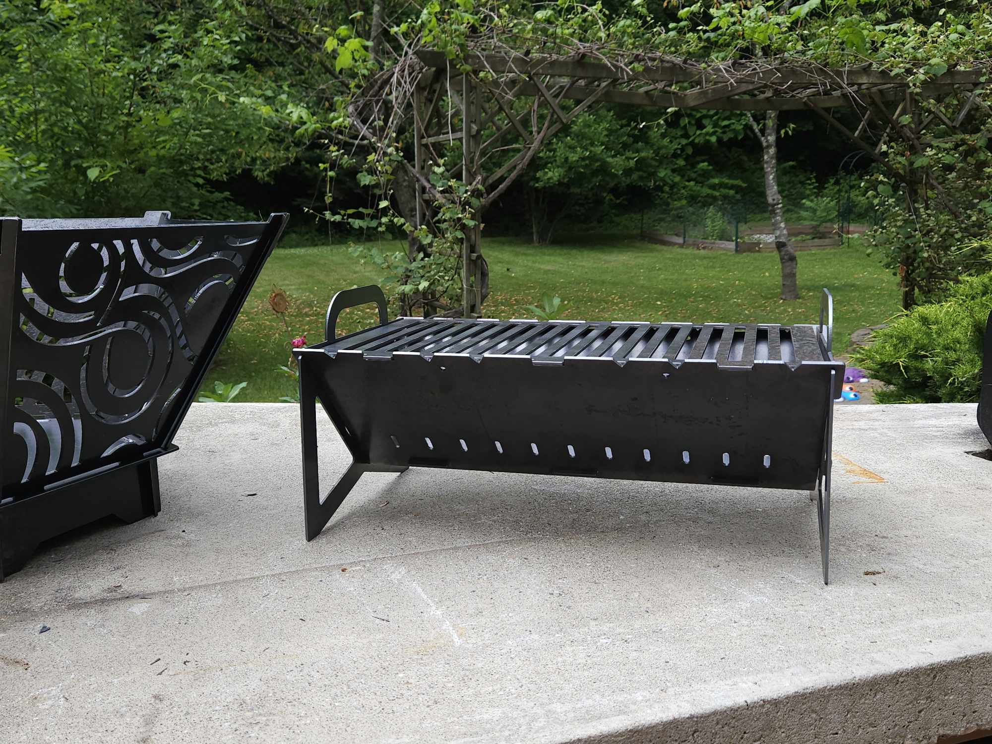 20"x11" flat pack grill