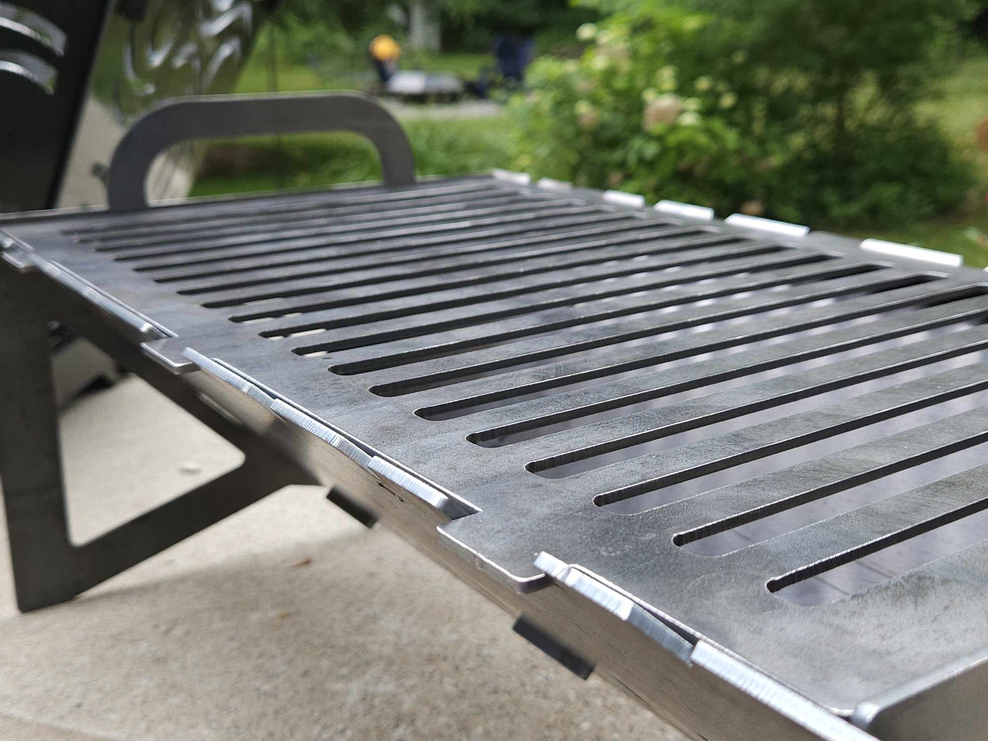 20"x11" flat pack grill