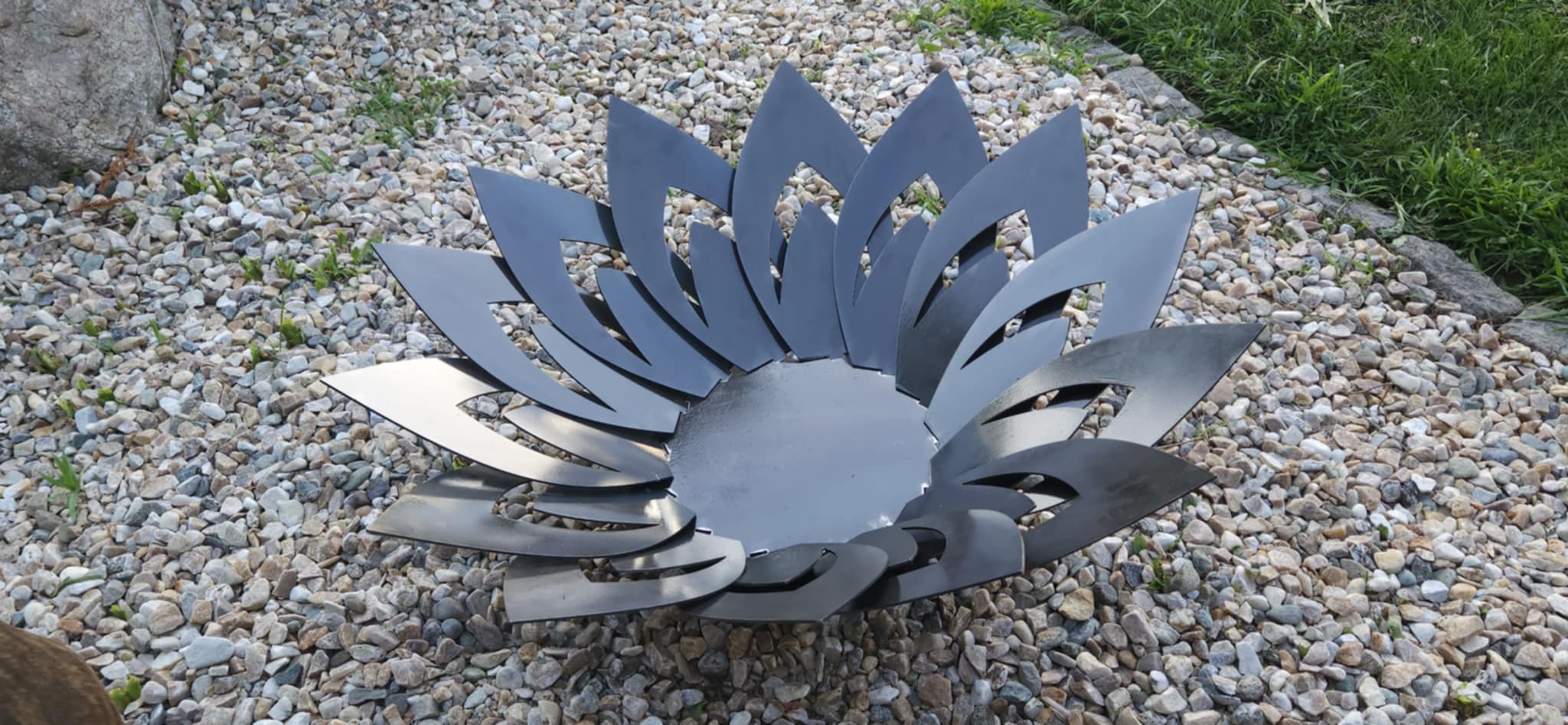 Flower firepit