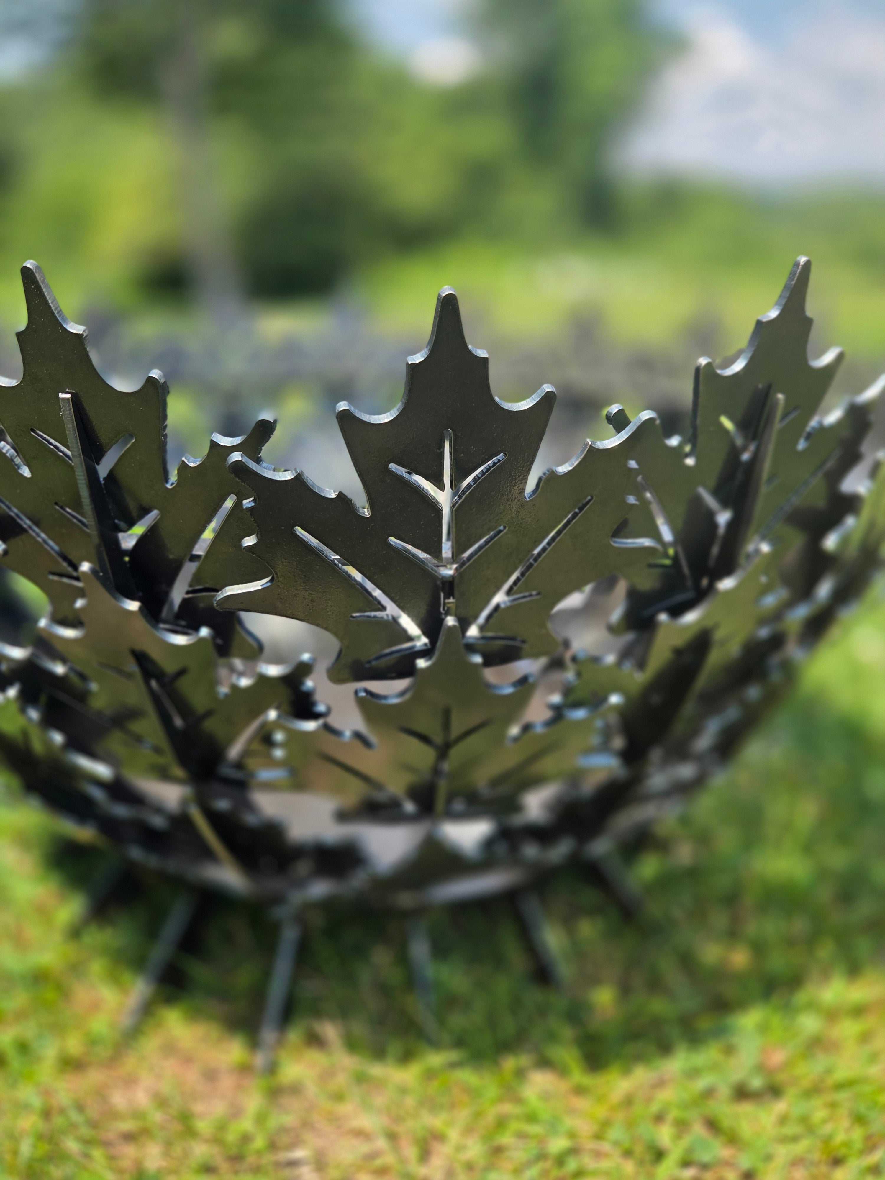 28" maple leaf firepit