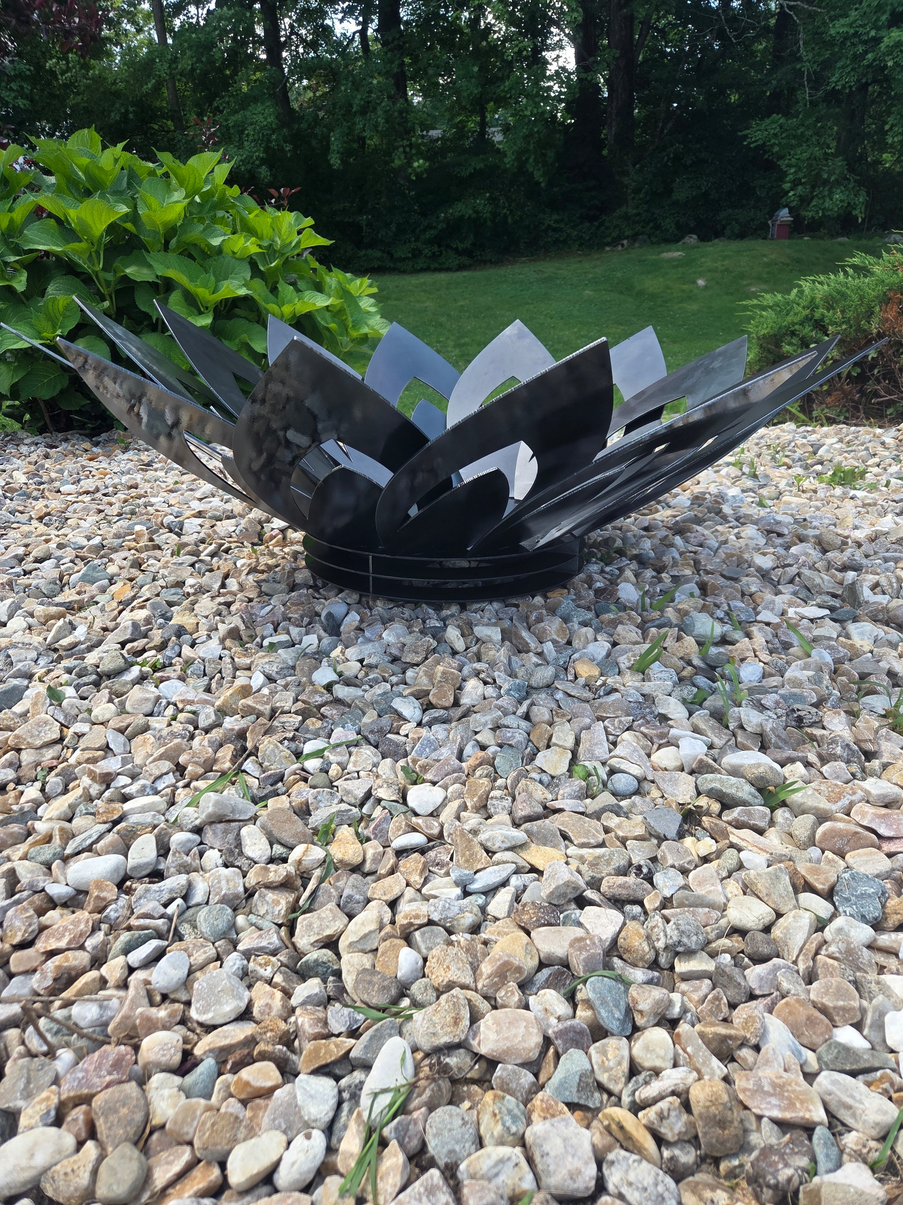 Flower firepit