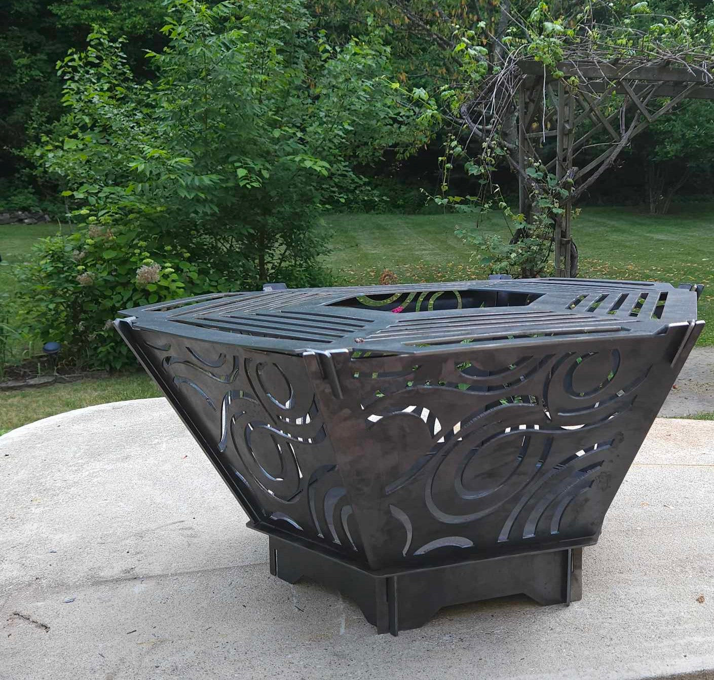 24&quot; collapsable swirl pattern firepit with cooktop