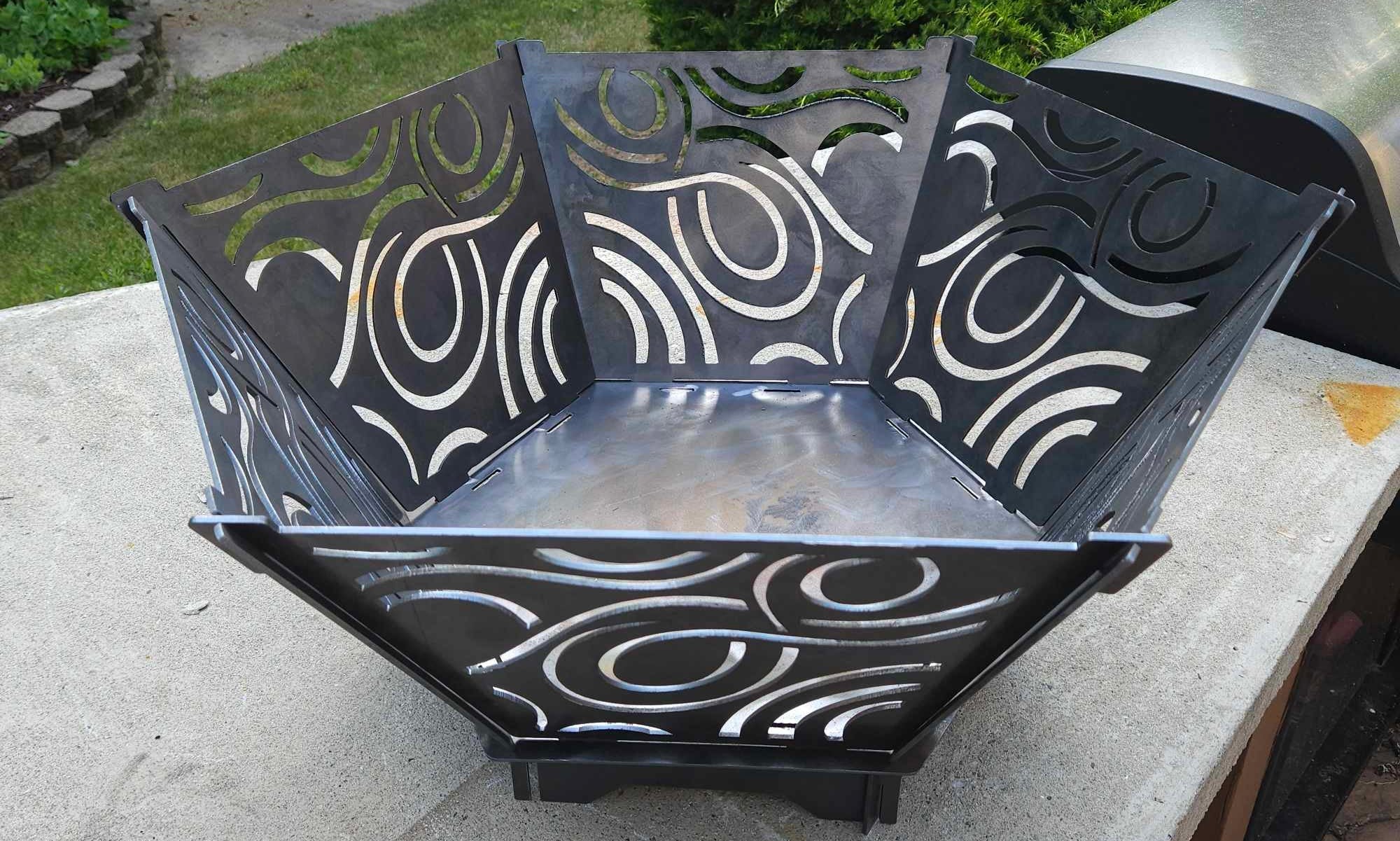 24&quot; collapsable swirl pattern firepit with cooktop