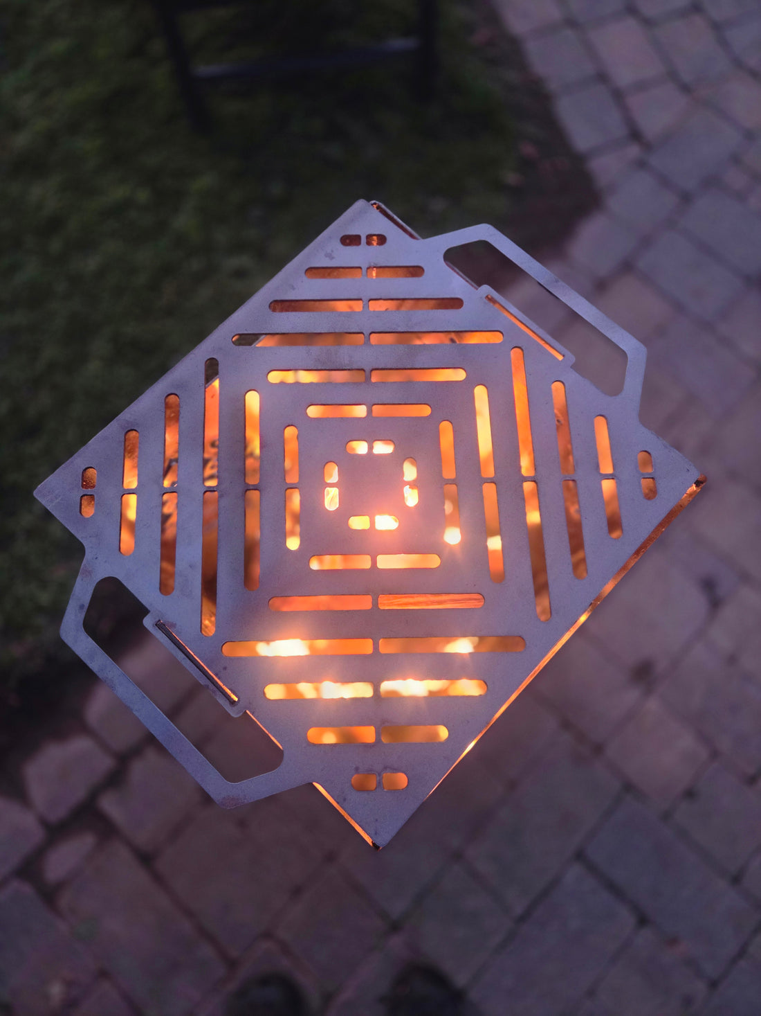 Wolf firepit